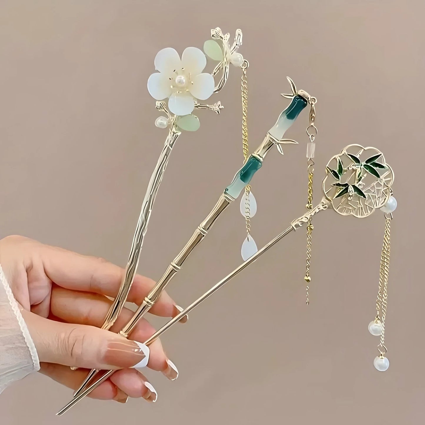 Celestia Tassel Hairpin