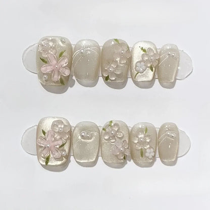 Bloom Ballet Cat-Eye Nails